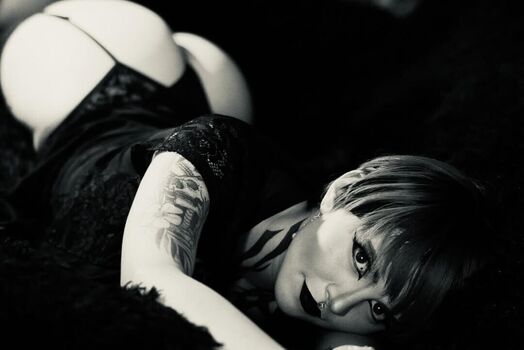 abril__colen
