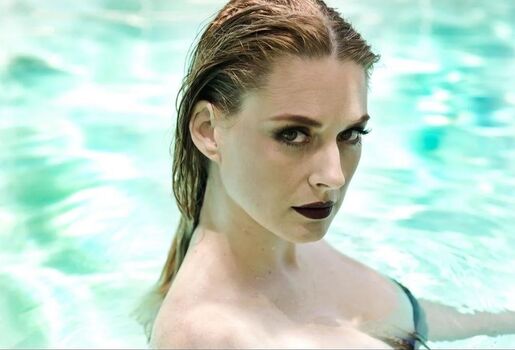 Alexandra Breckenridge