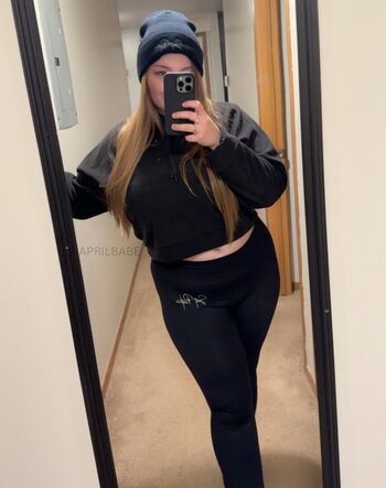 Aprill_Babee