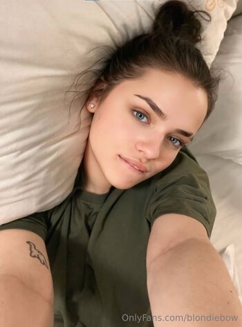 blondiebow