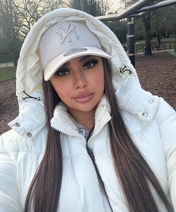Cienna Stewartt