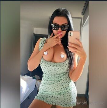 gabi_lovelove