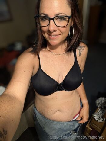 hotwifesidney