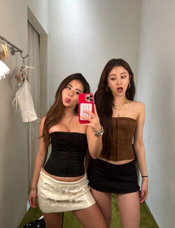 Huh Yunjin 허윤진