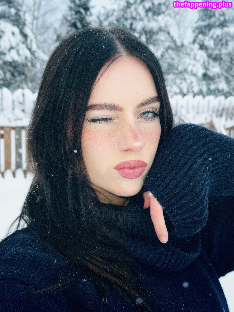 Irina minkina/ howeversnowy/rusian Billie eilish
