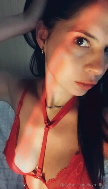 ivyredhot