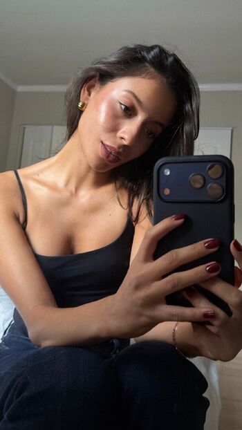 Izabella Alvarez