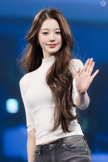 Jang Won-young
