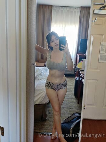 Julesbjorn Eva Langwin