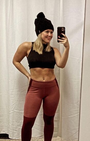 Karoline Claire Leavitt