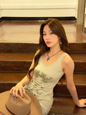 Kazuha Nakamura 中村 一葉