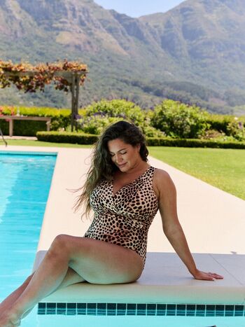 Kelly Brook