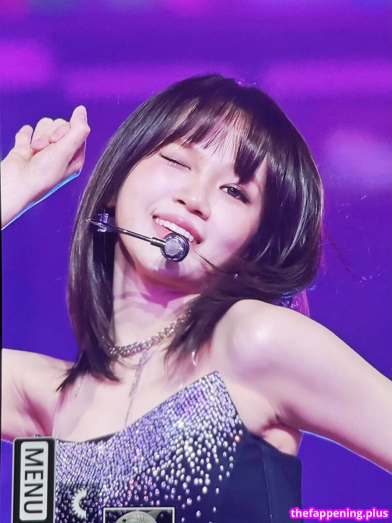 Kim Chaewon 김채원 [Le Sserafim]