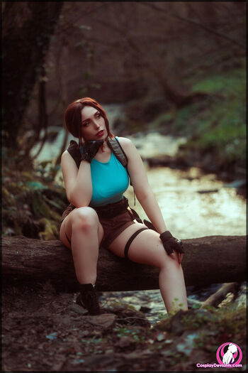 Lara Croft Cosplay