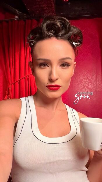 Larissa Manoela