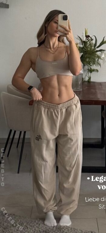 Lisaamarie.e