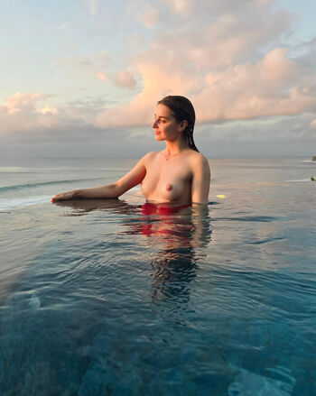 LNL's Social Media Influencer AI Fakes Mega