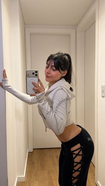 Milica_yb