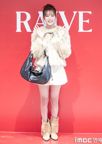 Minnie (Nicha Yontararak - I-dle