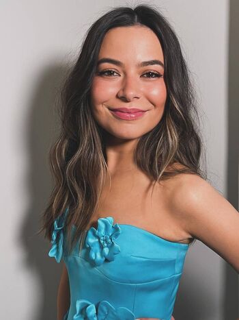 Miranda Cosgrove