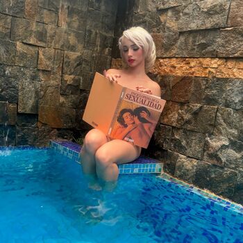 Mochidolll (Veroodle)