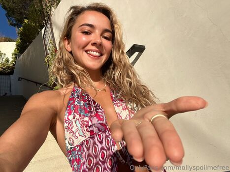 mollyspoilmefree