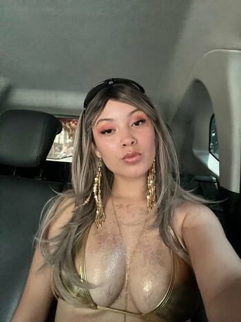 nelybritoo