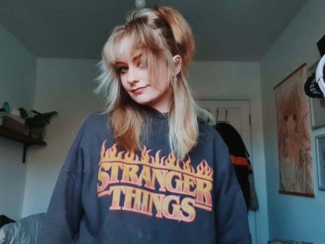 Recklesslyred Rarelyredox