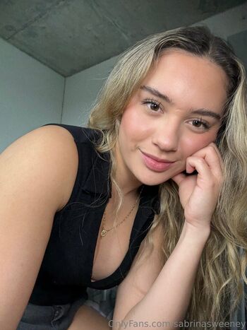 Sabrinasweeney