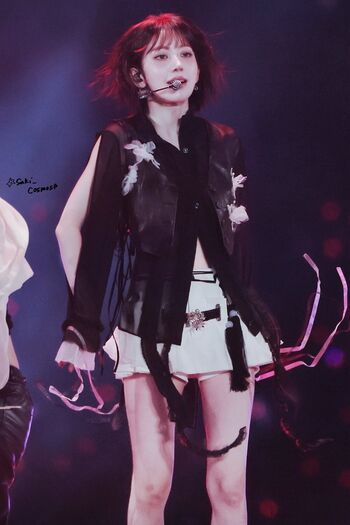 Sakura Miyawaki 宮脇 咲良