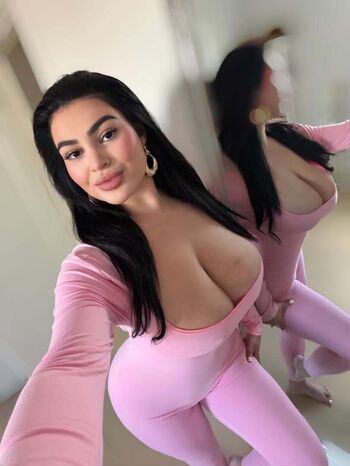 Savala Tee