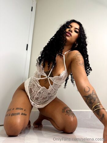 Selena Costa