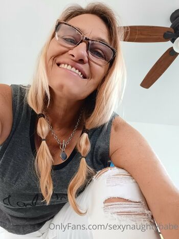 sexynaughtybabe