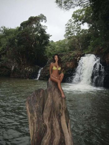 Stephanie Ro