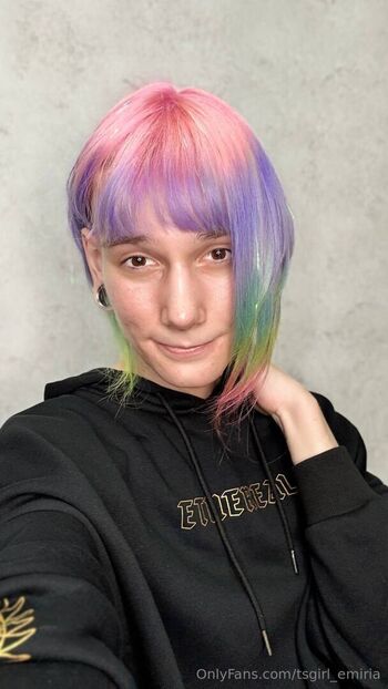 tsgirl_emiria