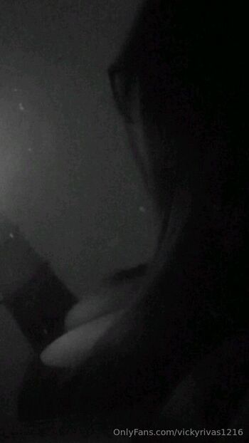 vickyrivas1216
