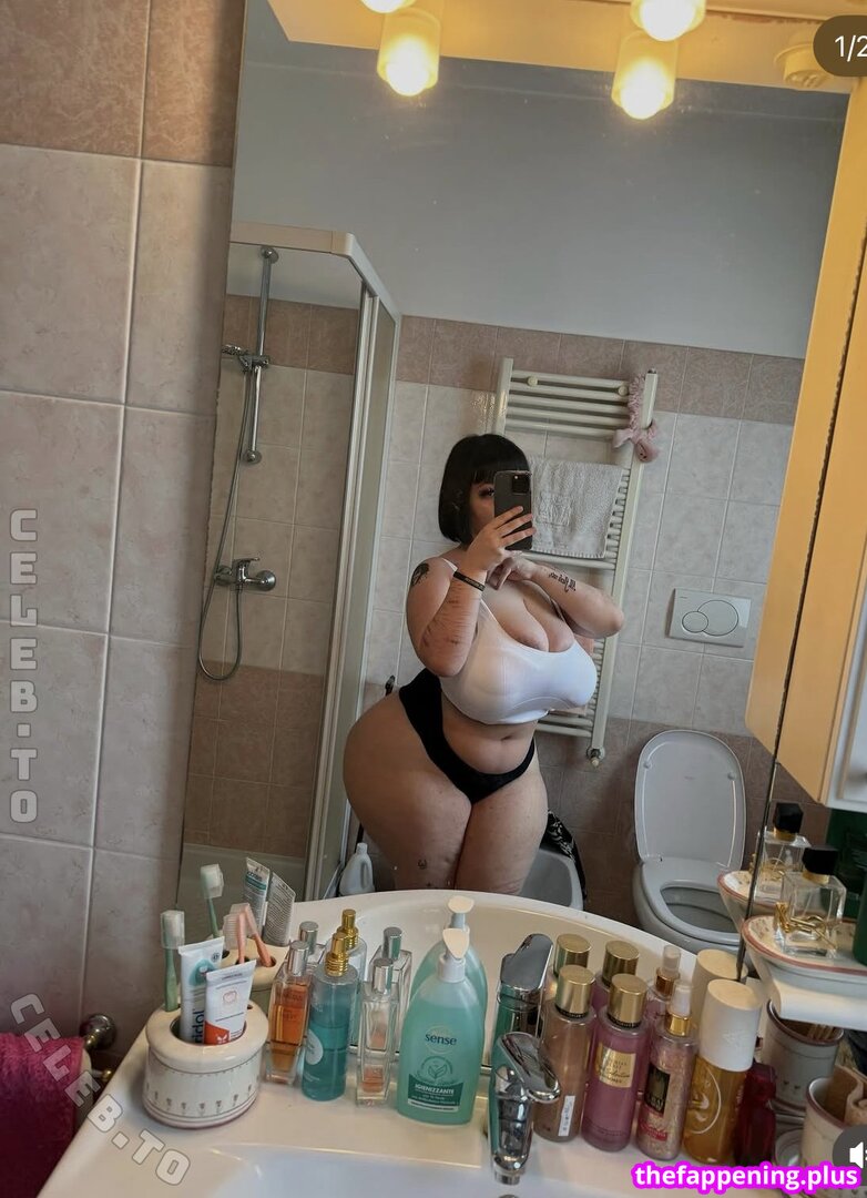 Mxmmytina / VVALENTINABONETALLI Naken OnlyFans Foto #142