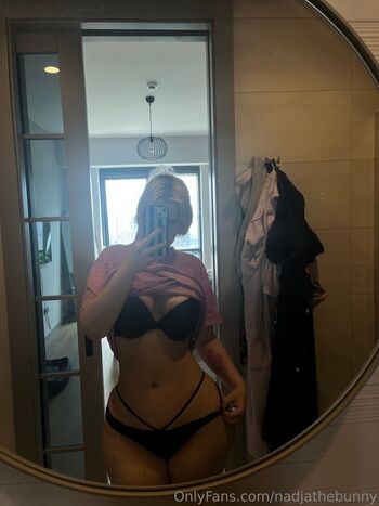 yourfavoritenextdoorgirl